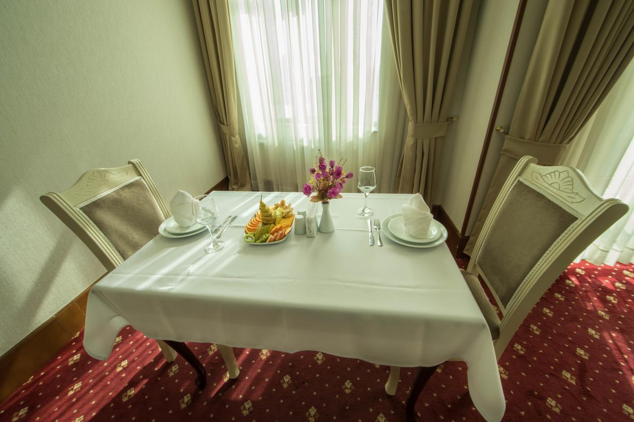 Baku Inn Hotel Eksteriør billede